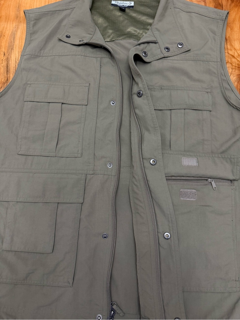Magellan’s Travel Gear Utility Vest XXL Olive Fishing Hiking Safari Multi Pocket - Picture 9 of 15